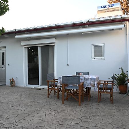 Evita'S Guesthouse Agia Marina Mikrolimanou 外观 照片